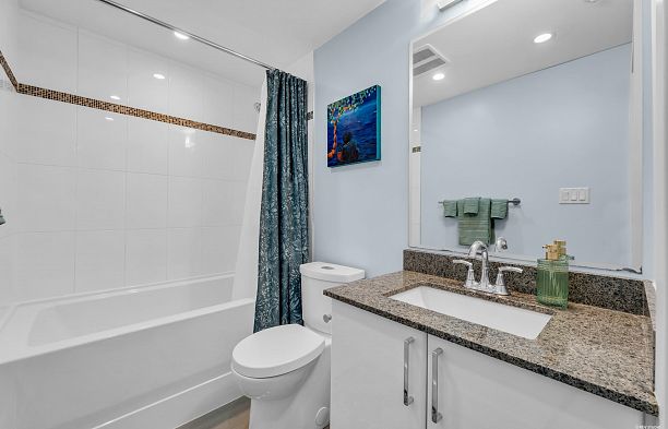 610 88 W 1st Avenue False Creek