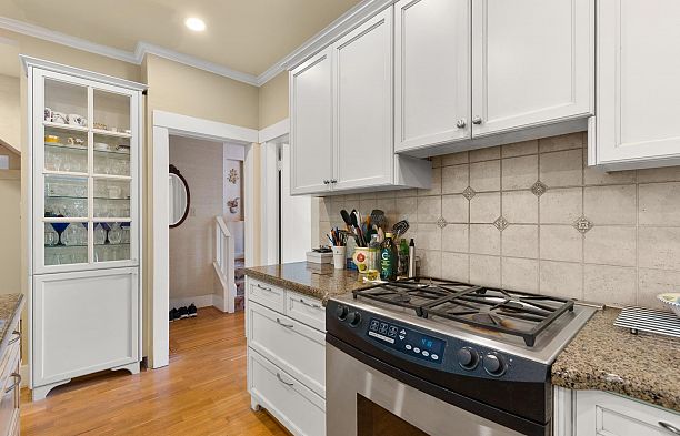 5662 Laburnum Street Shaughnessy