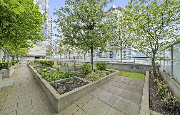 201 1409 W Pender Street Coal Harbour