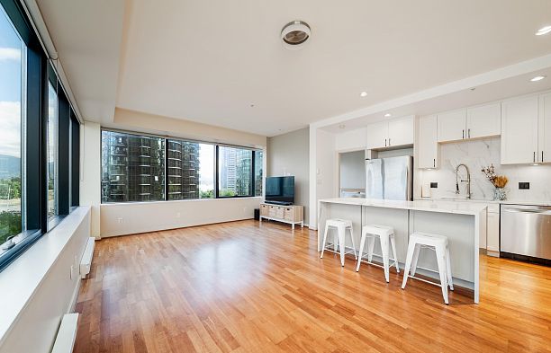 502 1333 W Georgia Street Coal Harbour