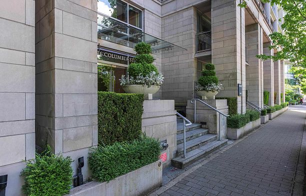 901 1616 Columbia Street False Creek