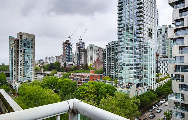1401 1500 Howe Street Yaletown