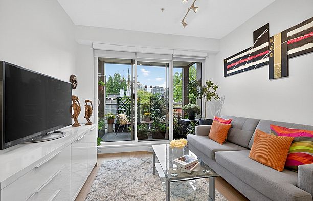 306 1628 W 4th Avenue False Creek