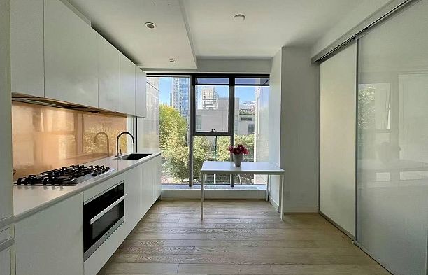 503 1480 Howe Street Yaletown