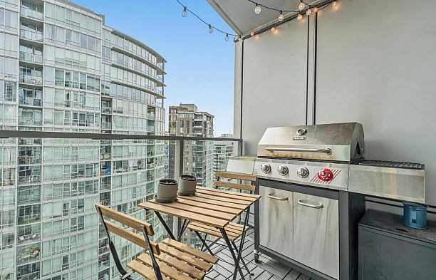 3106 1495 Richards Street Yaletown