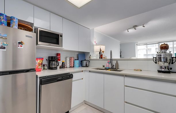 1401 1500 Howe Street Yaletown