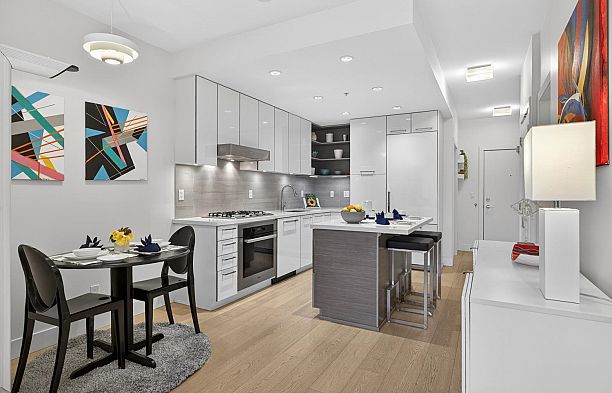 306 1628 W 4th Avenue False Creek