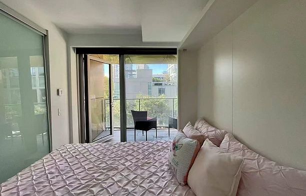 503 1480 Howe Street Yaletown