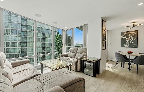 3106 1495 Richards Street Yaletown