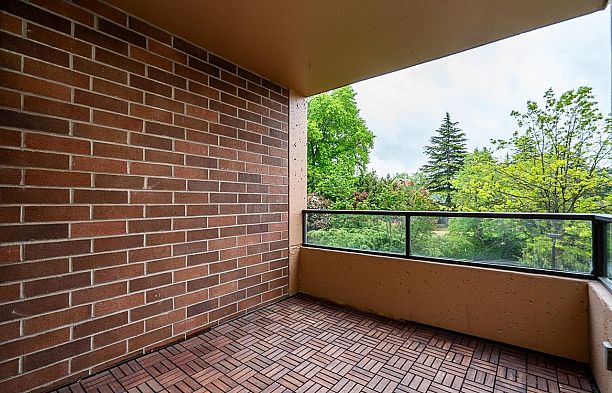 309 2101 Mcmullen Avenue Quilchena