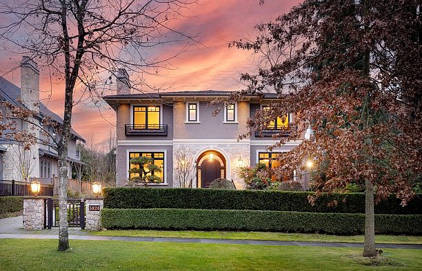 5826 Angus Drive South Granville