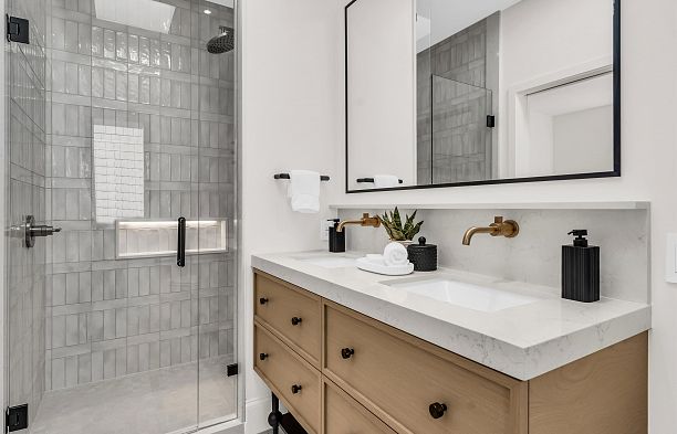 2 4088 Maple Crescent Quilchena