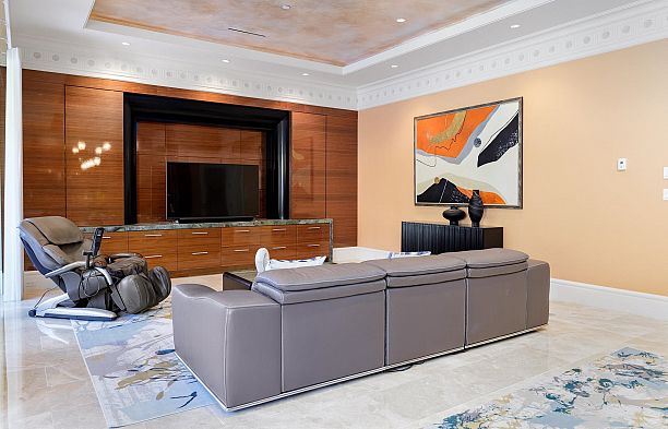 5826 Angus Drive South Granville