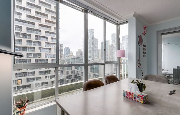 1401 1500 Howe Street Yaletown