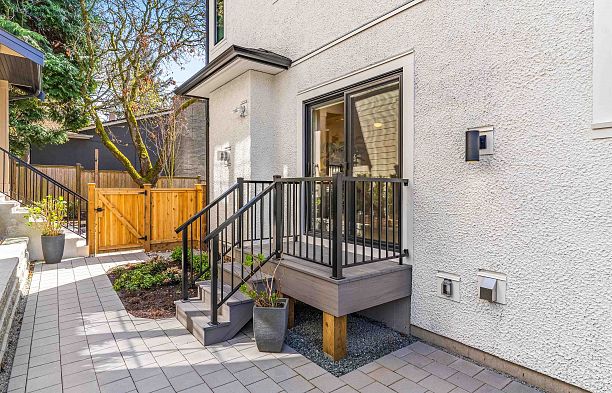 2 4088 Maple Crescent Quilchena