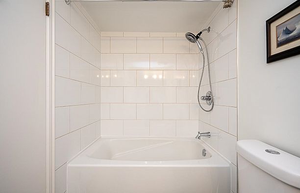 309 2101 Mcmullen Avenue Quilchena