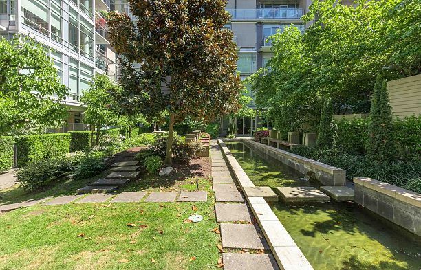 901 1616 Columbia Street False Creek