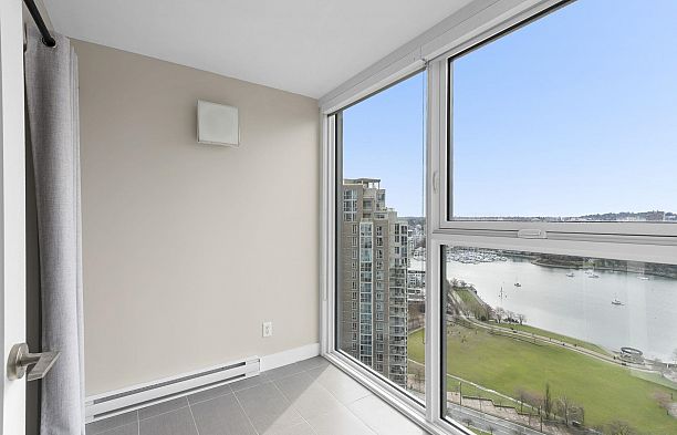 2705 1323 Homer Street Yaletown