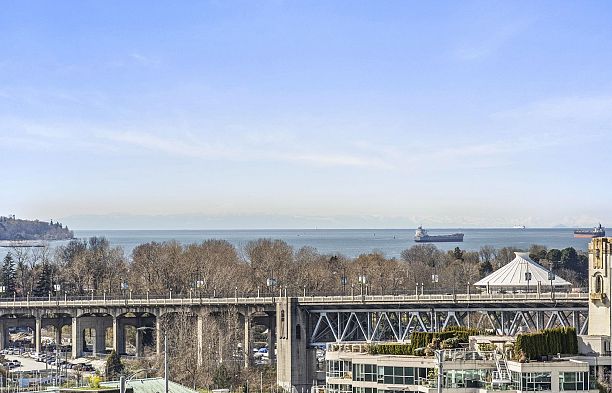 1807 583 Beach Crescent Yaletown