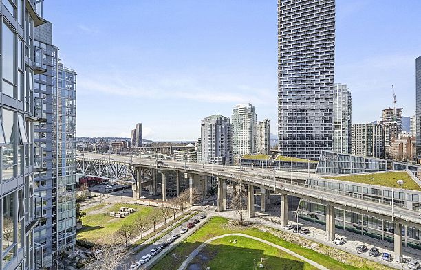 1807 583 Beach Crescent Yaletown