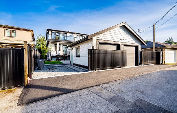 2621 Mcbain Avenue Quilchena