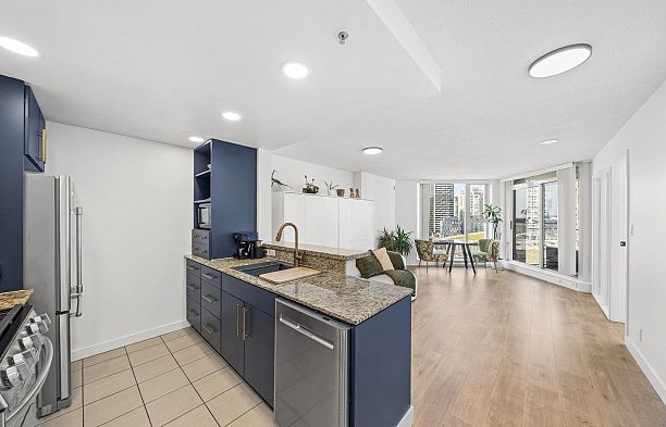 1807 583 Beach Crescent Yaletown