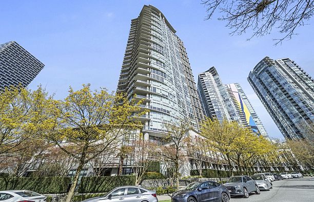 1807 583 Beach Crescent Yaletown