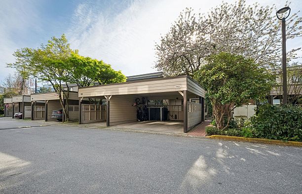 3951 Springtree Drive Quilchena