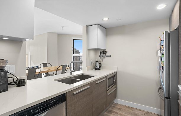 2705 1323 Homer Street Yaletown