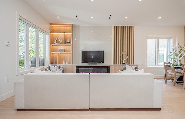 2623 Mcbain Avenue Quilchena