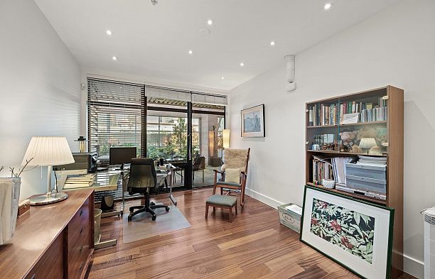 202 1750 W 2nd Avenue False Creek