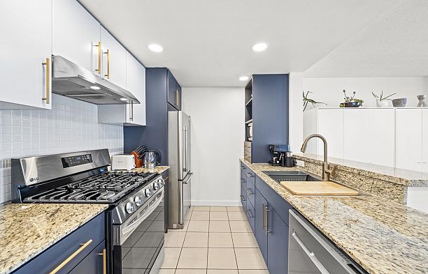 1807 583 Beach Crescent Yaletown