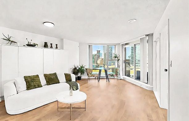 1807 583 Beach Crescent Yaletown