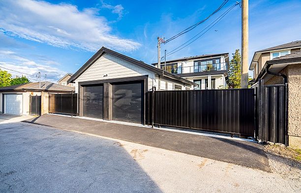 2623 Mcbain Avenue Quilchena