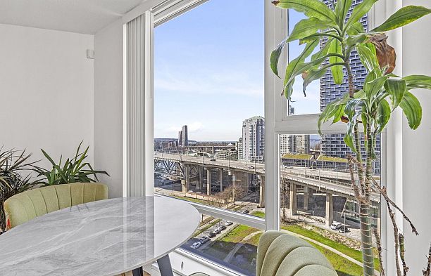 1807 583 Beach Crescent Yaletown