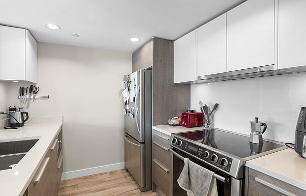 2705 1323 Homer Street Yaletown