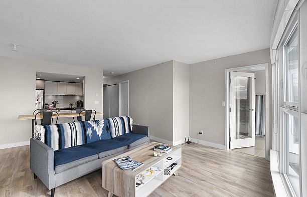2705 1323 Homer Street Yaletown