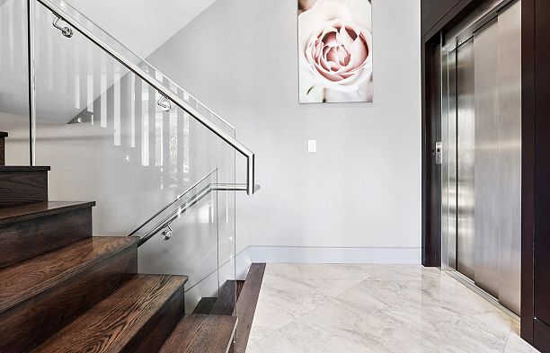 1909 Discovery Street Point Grey