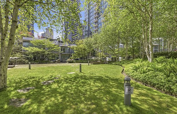 1703 590 Nicola Street Coal Harbour