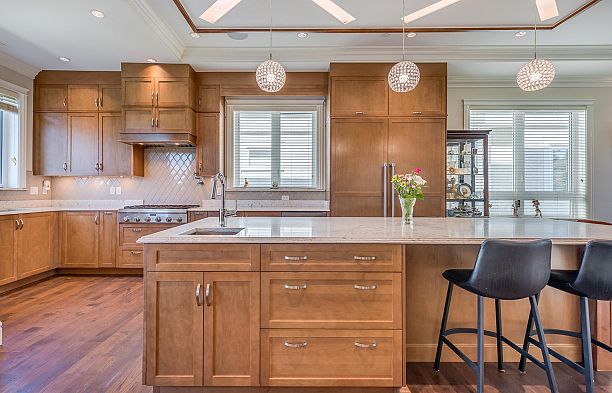 2507 W King Edward Avenue Arbutus