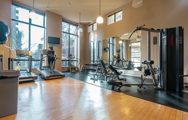 2501 909 Mainland Street Yaletown