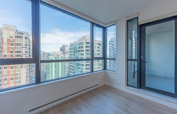 2501 909 Mainland Street Yaletown