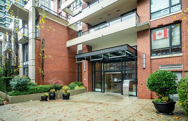 2501 909 Mainland Street Yaletown