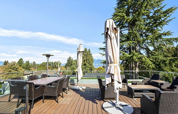 1909 Discovery Street Point Grey