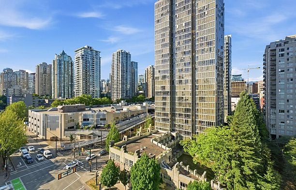 1203 1008 Cambie Street Yaletown