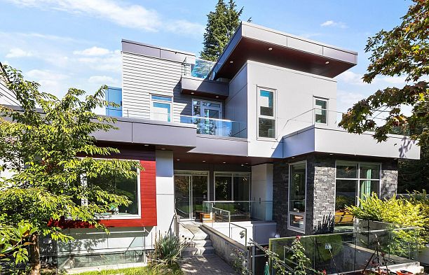 1909 Discovery Street Point Grey