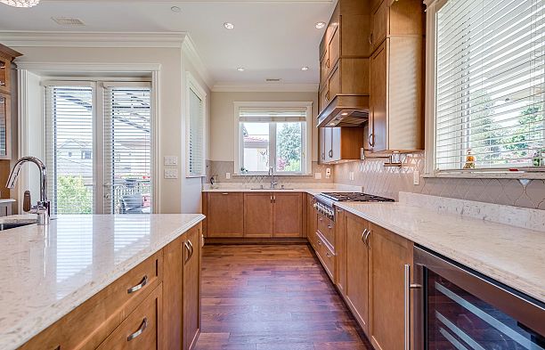 2507 W King Edward Avenue Arbutus