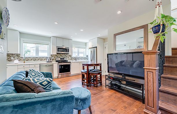 2507 W King Edward Avenue Arbutus