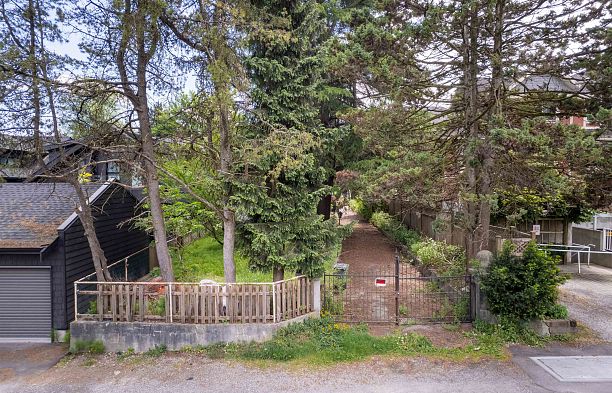 357 E 33rd Avenue Main