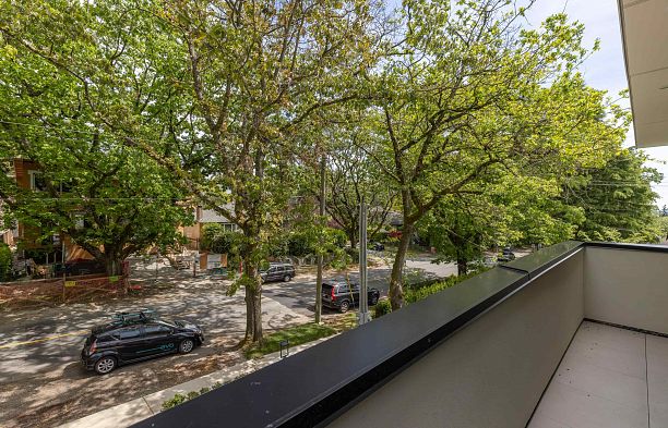 2 5061 Blenheim Street Dunbar